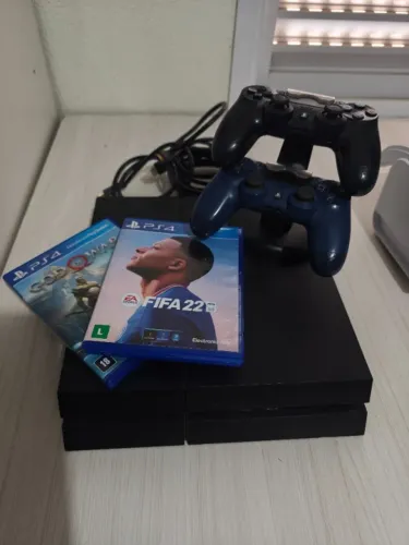 ? PS4 Slim 500GB + 2 Controles + 2 Jogos