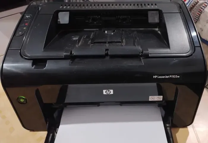 Impressora Hp Laserjet Pro P1102w Com Wifi Preta 110v Cor Preto - Excelente Pronta Pra Uso