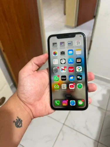 iPhone XR 64Gb