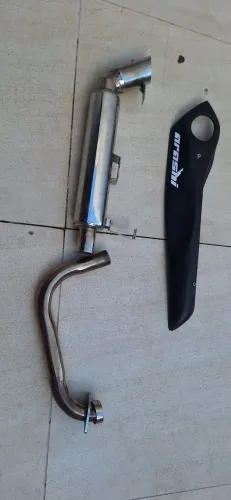 Vendo escape Arashi FZ25