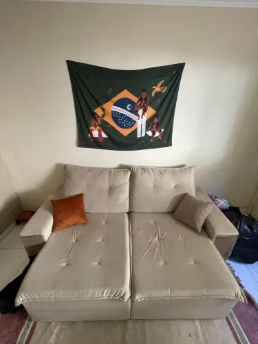 Sofá retrátil usado, perfeito estado