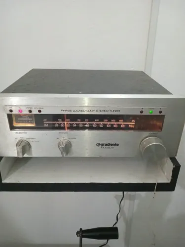 SINTONIZADOR DE RÁDIO AM/FM GRADIENTE MODEL 8
