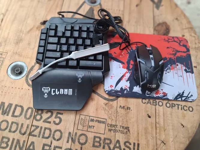 Mobilado de uma mão