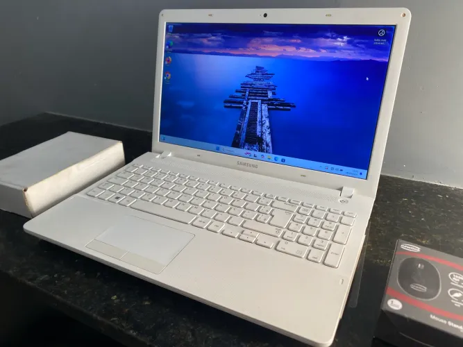 Notebook Samsung NP270/ 4gb - ssd + HD - Bateria boa 