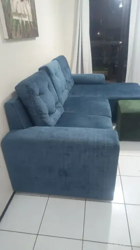 Sofá grande. Recem estofado e cobertoMotivo de mudança 