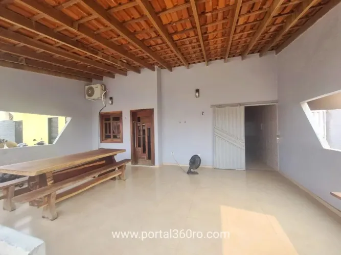 Casa reformada de 3 quartos para venda Condomínio Parque dos Ipês