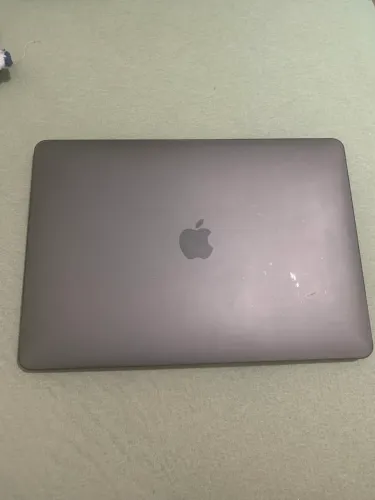 Vendo MacBook Pro M1 3500 Reais , Venda só presencial! Não quero tomar outro golpe!!