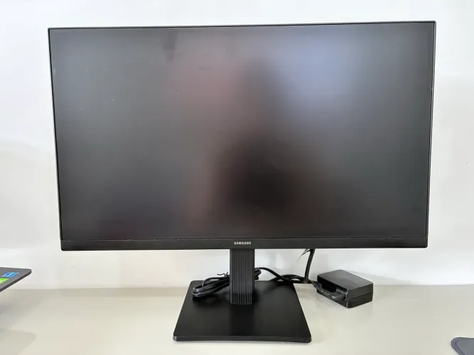 Monitor Samsung Essential S3 21,5"