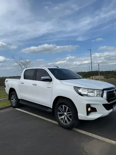Toyota Hilux CD SRV 4X4 2.8 TDI Diesel Aut. 2020