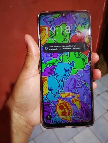 Vendo celular moto g06 com 2 mês de uso 