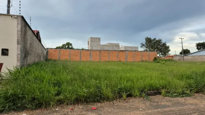 Vendo 2 lotes - Jardim América