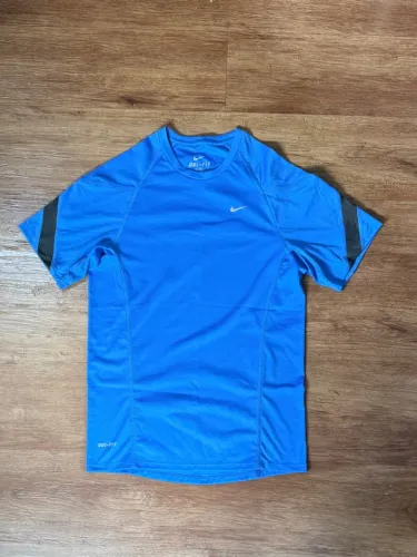 Camiseta Nike Dri-FIT Azul