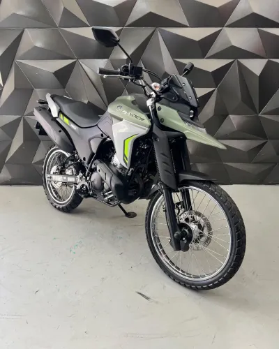 XTZ 250 LANDER CONNECTED