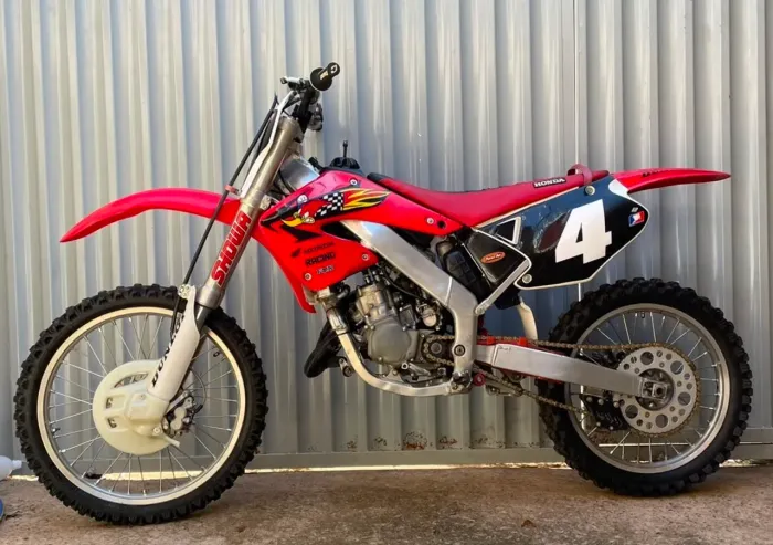 CR 125