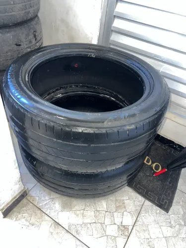 Pneus 215/50 R17 meia vida