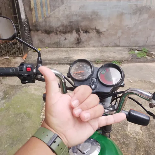 Moto boa documento puxado pra quem quer sair do busão