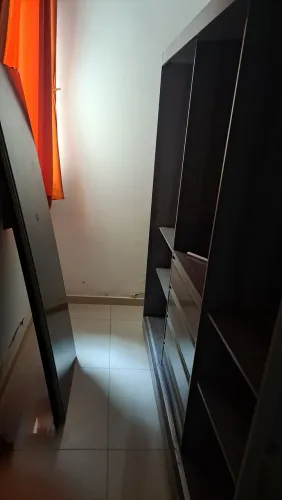 Guarda roupa para doação
