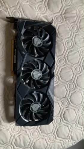 Rx 590 8gb xfx 3 fans