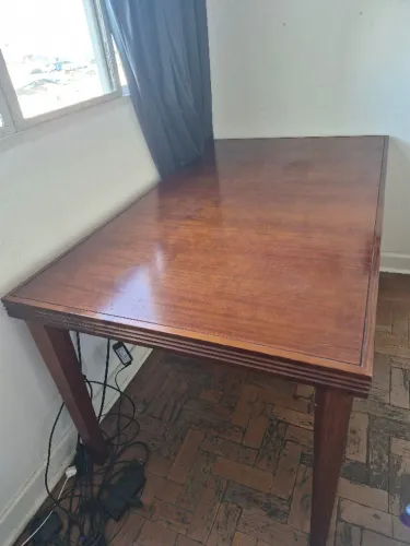Mesa de jantar madeira