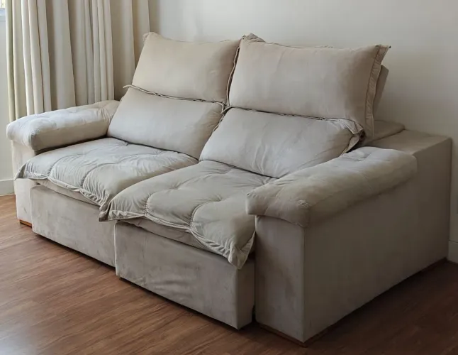 Sofá retrátil e reclinável 2m