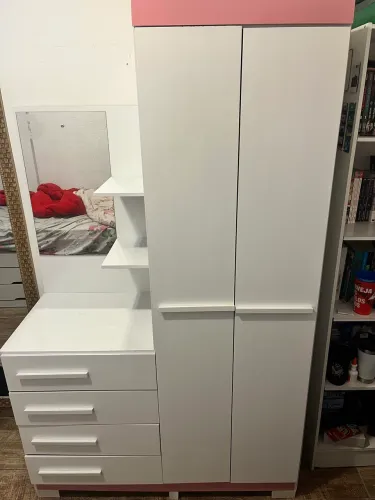 Guarda roupa de solteiro