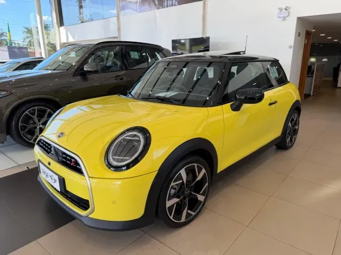 Mini Cooper S 2.0 Turbo 16V 3P Aut. 2026