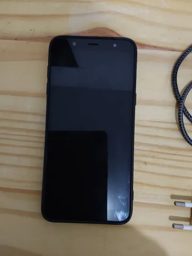 Celular Samsung j8 64gb perfeitas condições