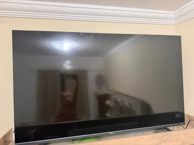 Tv 58 polegadas em perfeito estado, menos de 1 ano de uso , possui nota fiscal