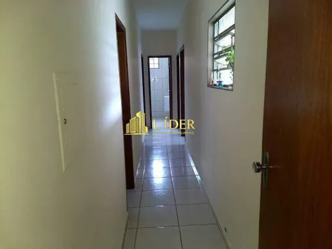 Casa à venda, 4 quartos, 1 suíte, 2 vagas, BOM JESUS - Uberlândia/MG