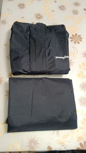 Roupa de chuva pantaneiro.