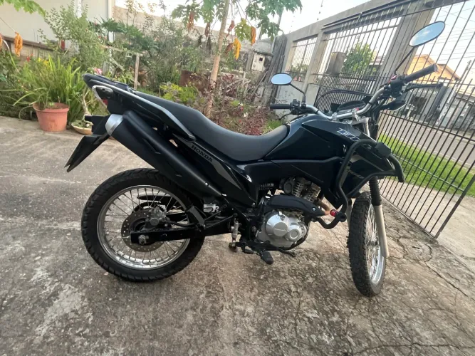Moto em excelente estado Ji-Parana