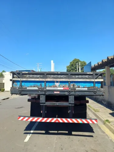 VENDO CAMINHÃO TRUCK 1313