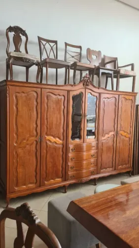 Guarda-roupa Chippendale Luxo Peroba Maciça Maciça 6 Portas e Gaveteiro