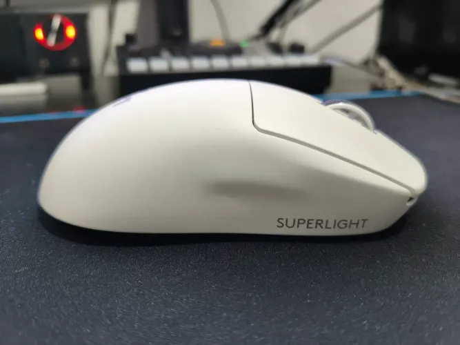 Mouse Logitech G PRO SUPER LIGHT 2 Branco 2 anos de garantia
