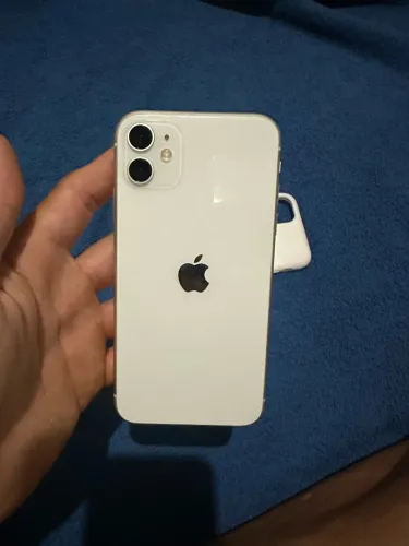 iPhone 11 semi novo