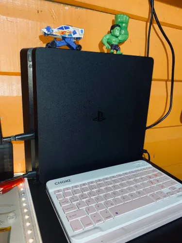 Ps4 slim
