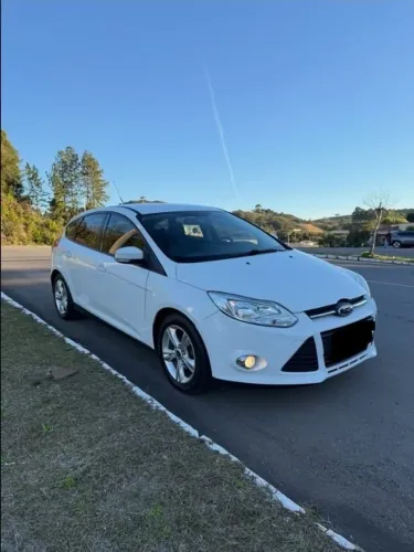 Ford Focus 1.6 S/1.6 SE Flex 16V 5P AUT 2015