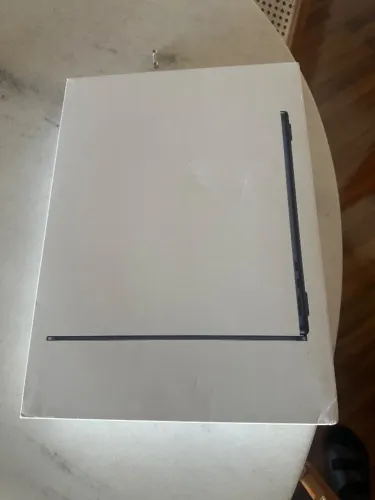 Caixa vazia macbook air 13?