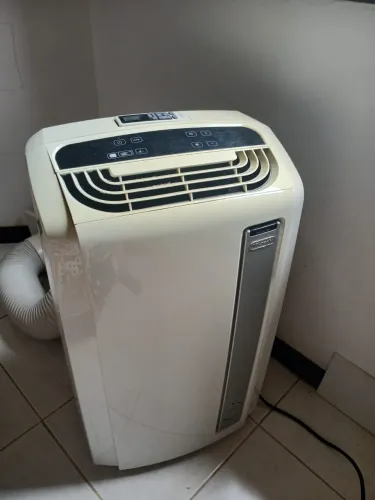 Ar-condicionado Portátil Delonghi 13000 BTU 127v