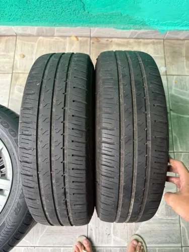 02 Pneus Goodyear Assurance 175/70/14 Semi Novos