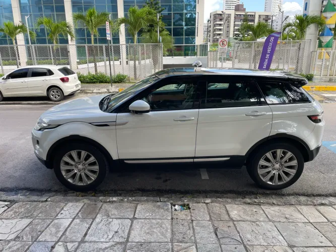 Land Rover Range Rover Evoque Prestige 2.2 5P Dies. 2015