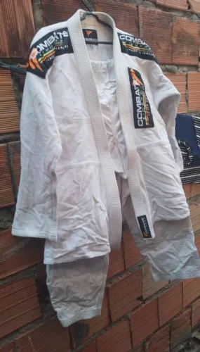 Vendo kimono jiu-jitsu t A2