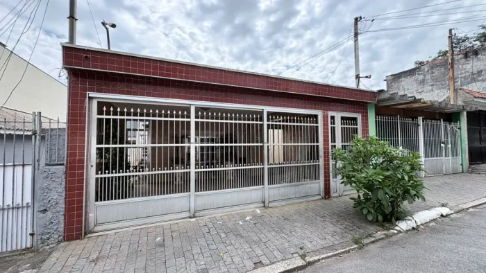 Casa à venda com 210m², 5 quartos e 2 vagas