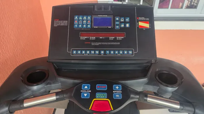 Esteira  olympikus profissional  para manutenção 