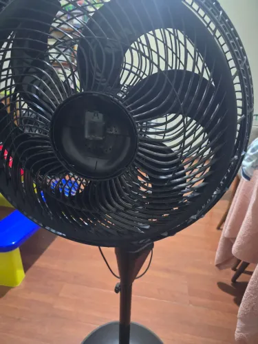 Ventilador Arno com função repelente