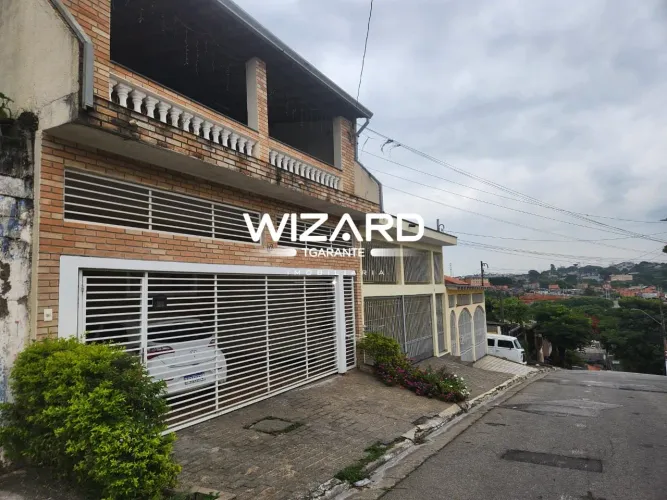 Sobrado para venda com 203m² e 2 vagas em Osasco