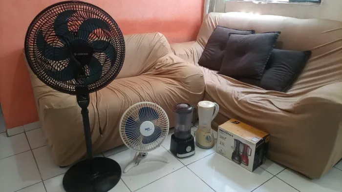 2 ventilador e 2 liquidificador vendo ou troco