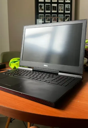 Notebook Dell Inspiron 15 - i7 / GTX 1050 / 16gb ram