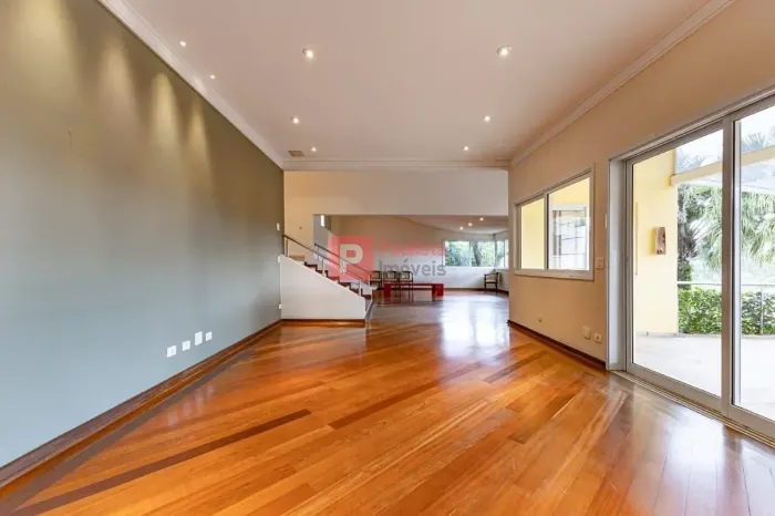 Casa de Alto Padrão Próxima ao Hospital Einstein + 4 Suítes e Lazer Completo ao Lado do Pa