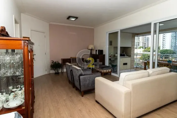 Apartamento a venda na Vila Romana com varanda gourmet e 3 suítes!